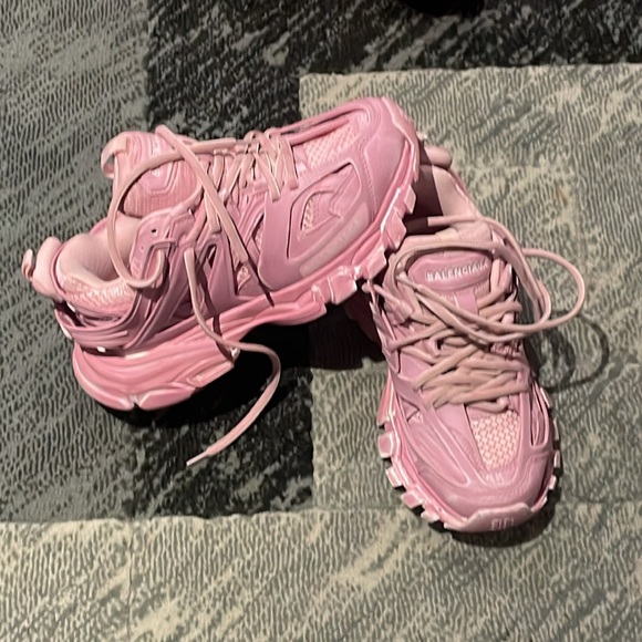 Condition-New Size-L:5 R:6. - Picture 4 of 6